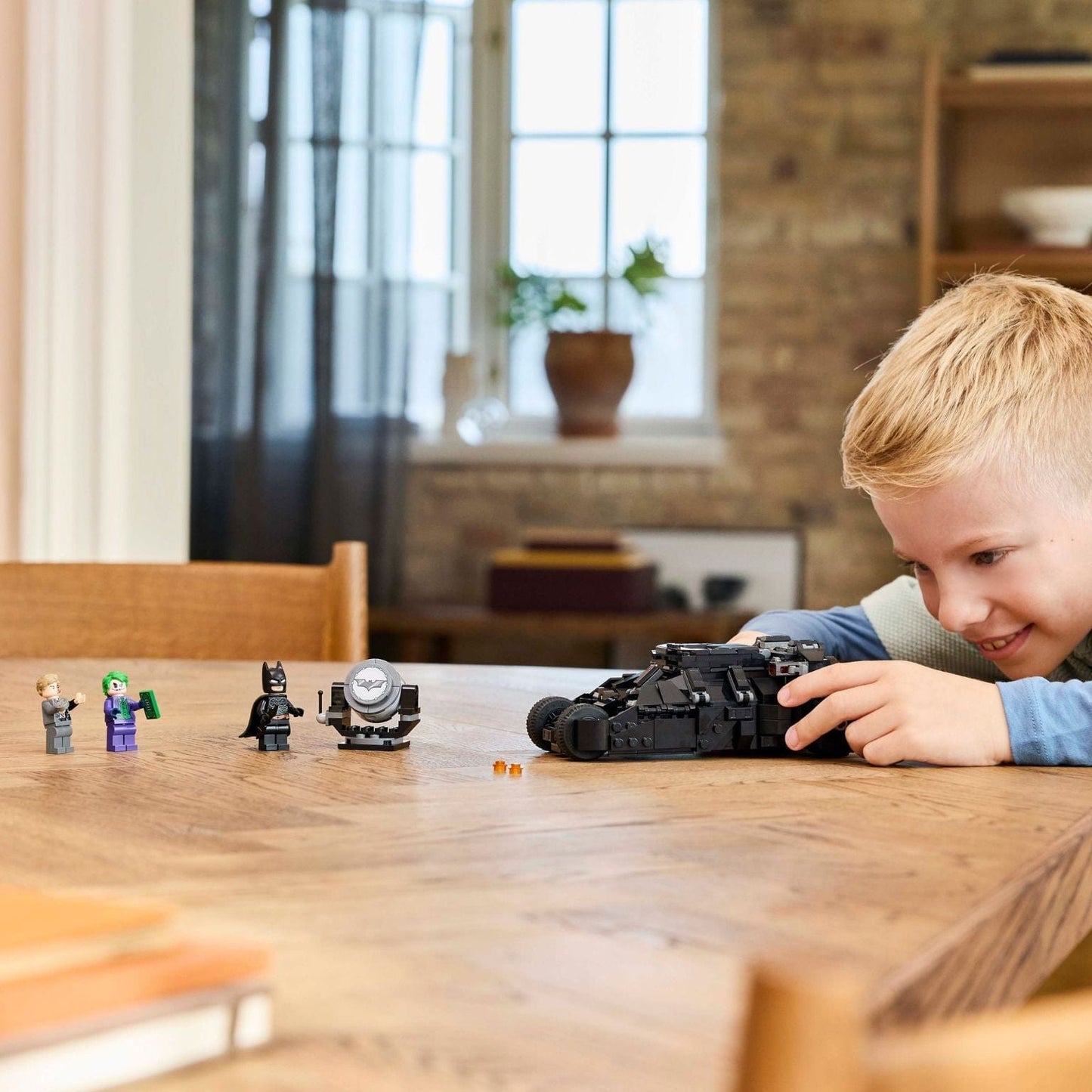 Lego Super Heroes Batman Tumbler contra Two-Face e The Joker